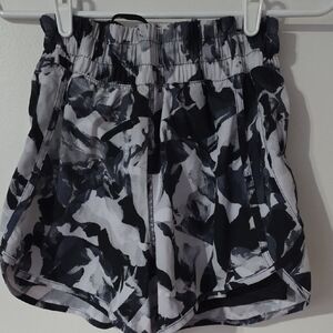 Avia Black & White Abstract Print Athletic Shorts - Size S